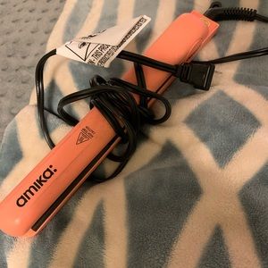 Amika Hair Straightener